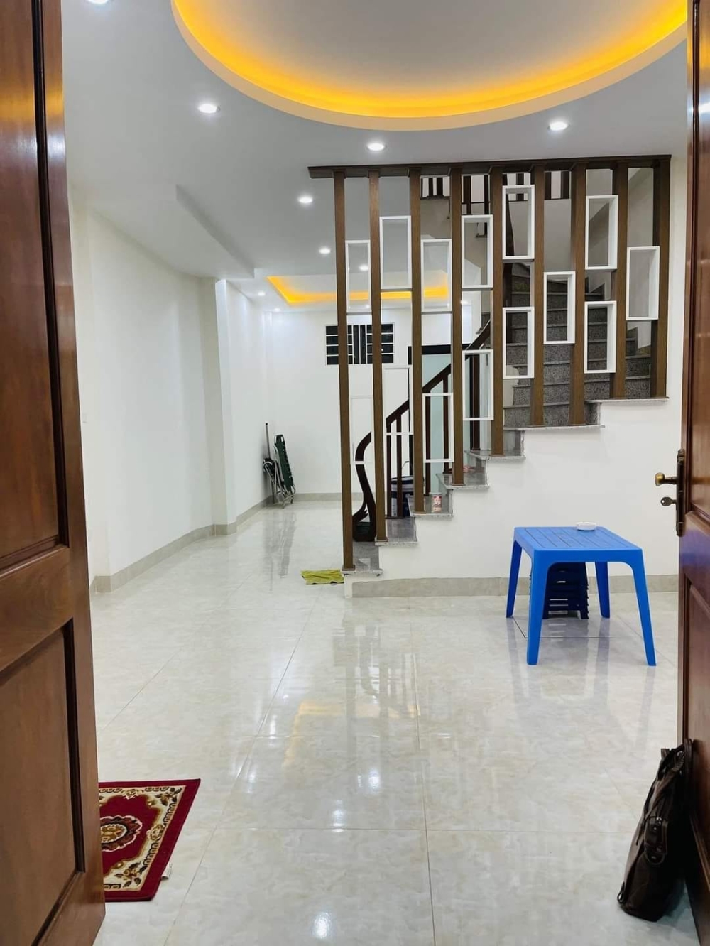 CHỈ VỚI 3,5 TỶ SỞ HỮU NGAY 43M2 NHÀ TRUNG TÂM TỪ LIÊM - NHÀ CỰC ĐẸP - VIEW SÂN CHƠI - 6 NGỦ ĐỦ CÔNG NĂNG