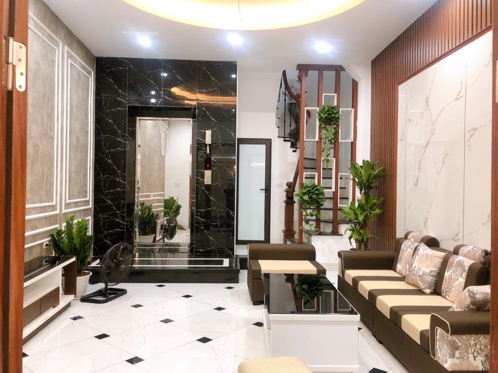 Cần BÁN NHÀ Phố YÊN LẠC building, 5 tầng, 45m2, thang máy chuẩn 5 sao, nội thất sịn sò, vị trí đắc địa, TRUNG TÂM QUẬN HAI BÀ TRƯNG