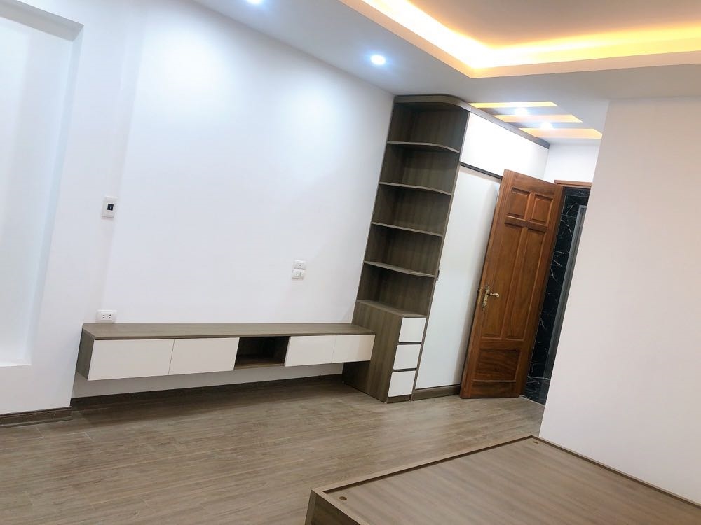 Cần BÁN NHÀ Phố YÊN LẠC building, 5 tầng, 45m2, thang máy chuẩn 5 sao, nội thất sịn sò, vị trí đắc địa, TRUNG TÂM QUẬN HAI BÀ TRƯNG