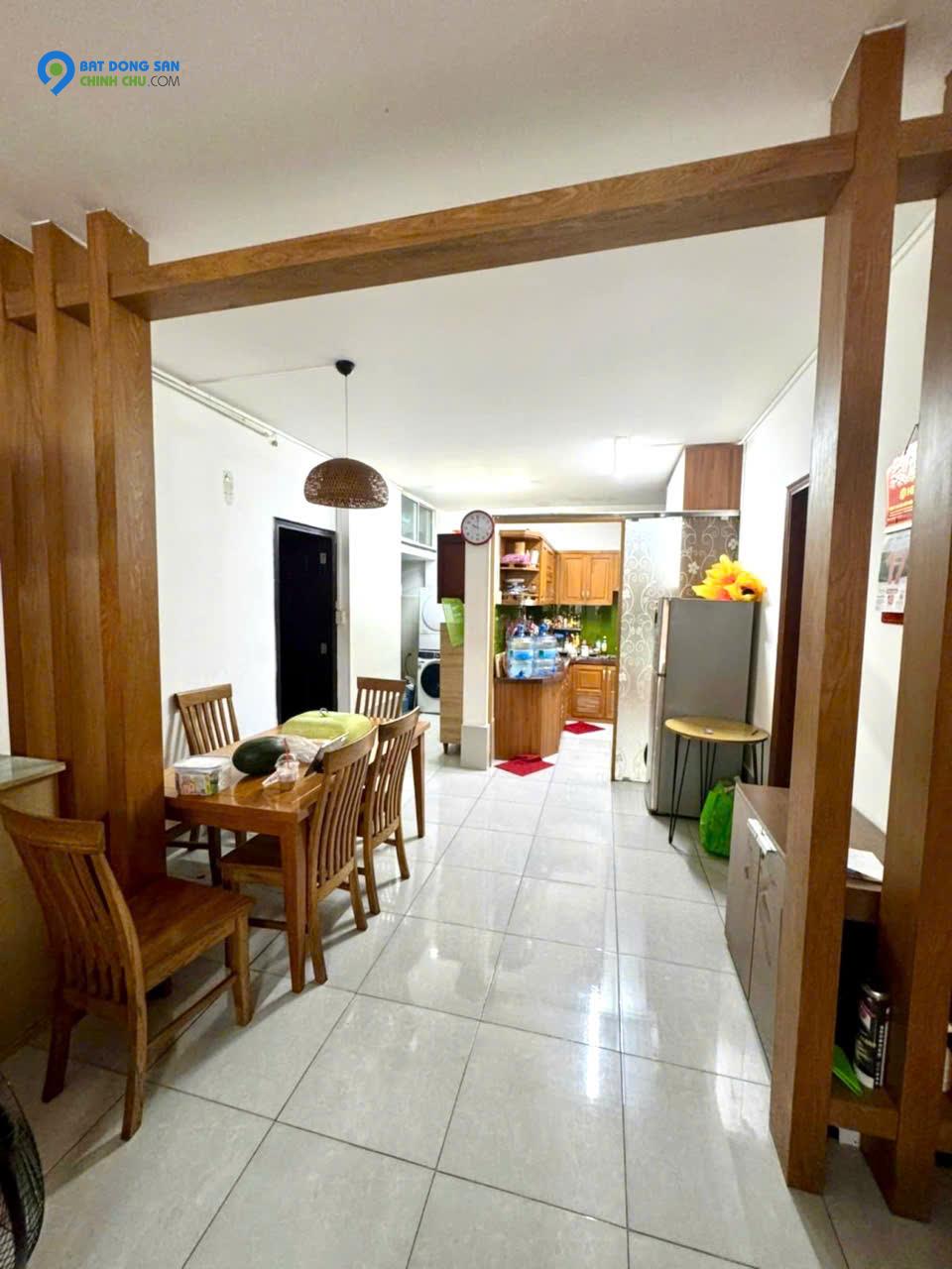 Căn hộ dịch vụ trung tâm Q.3 – 19 phòng – thu nhập 120 triệu/tháng, DT 210m2