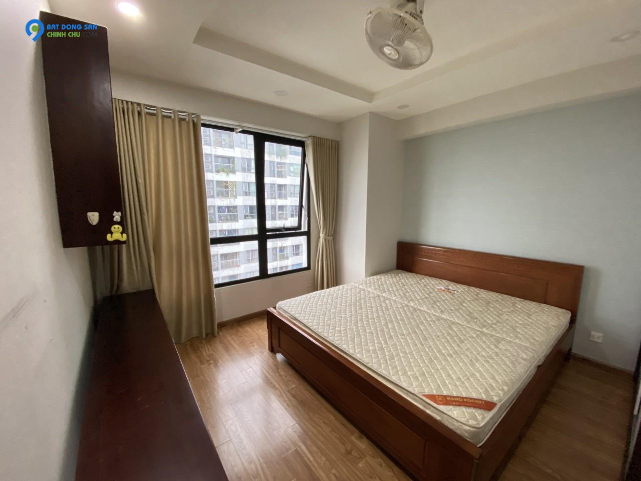 Chính chủ bán gấp căn 2 phòng ngủ bên Timecity Minh Khai .