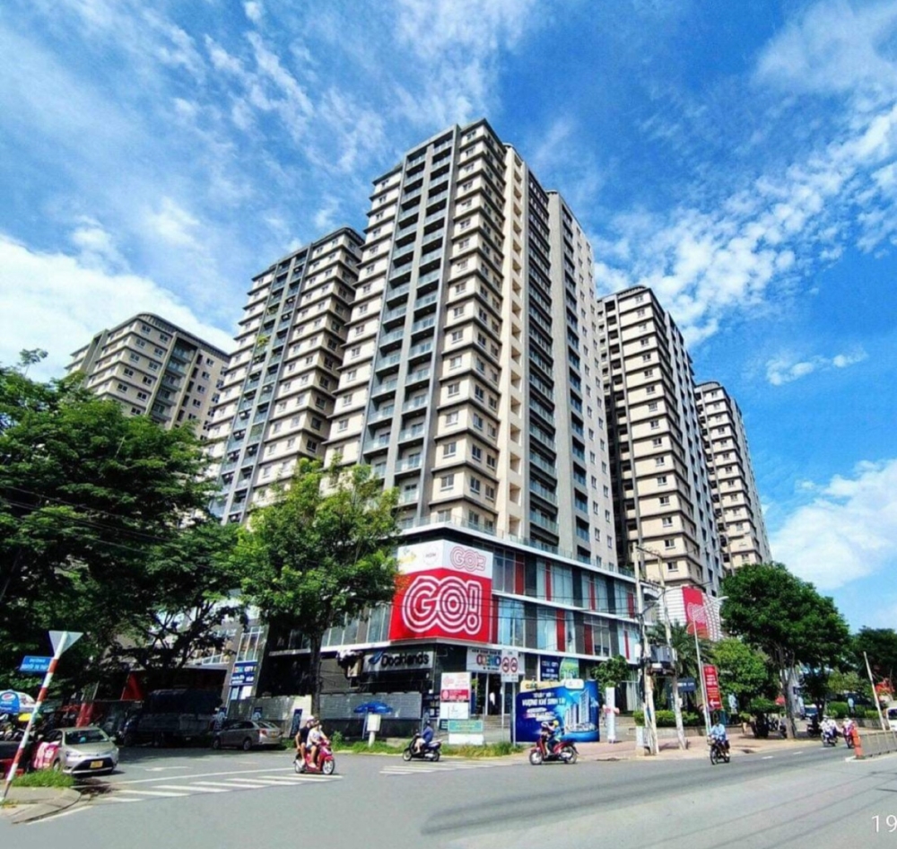 Chính chủ cần  bán căn hộ 3 pn COSMO CITY tại 99 Nguyễn Thị Thập- Tân Phú- Quận 7