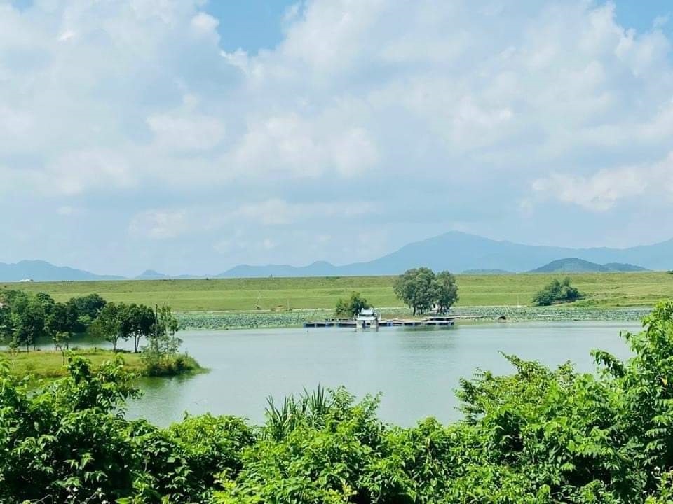 Gia đình tôi cần chuyển nhượng lô đất hồ Đồng Mô, Sơn Tây, HN - Quy hoạch TP vệ tinh.