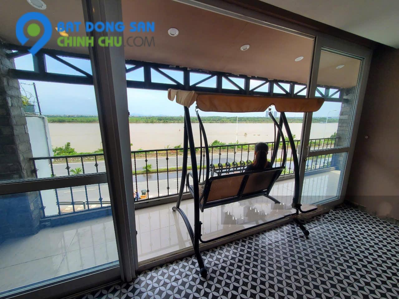 Chính chủ rất cần bán căn biệt thự mặt phố ven sông, 180m2, giá 39 đại gia Thượng, Tây Hồ