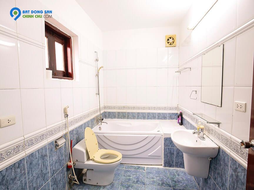 Cho Thuê Nhà Siêu Rẻ Đường Tây Hồ - Tây Hồ, DT80m2 xây 2,5 Tầng, Nhà Đẹp, Giá 20tr/tháng