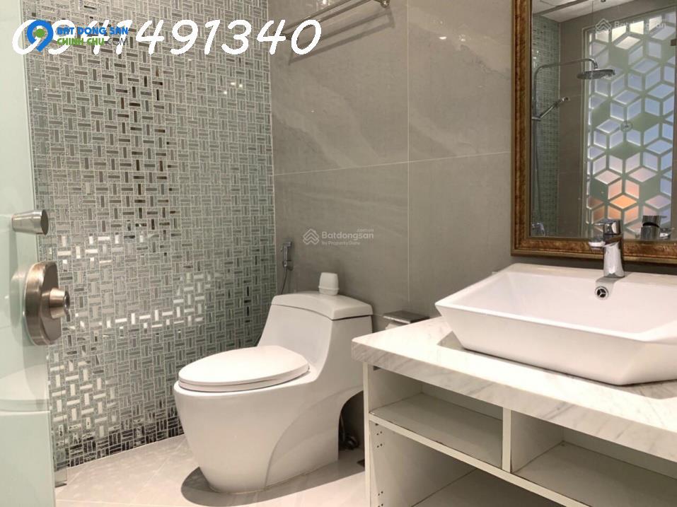 Cho thuê gấp CHCC RichStar, Q. Tân Phú, DT 95m2, 3PN, 2WC, giá 12tr/tháng. LH