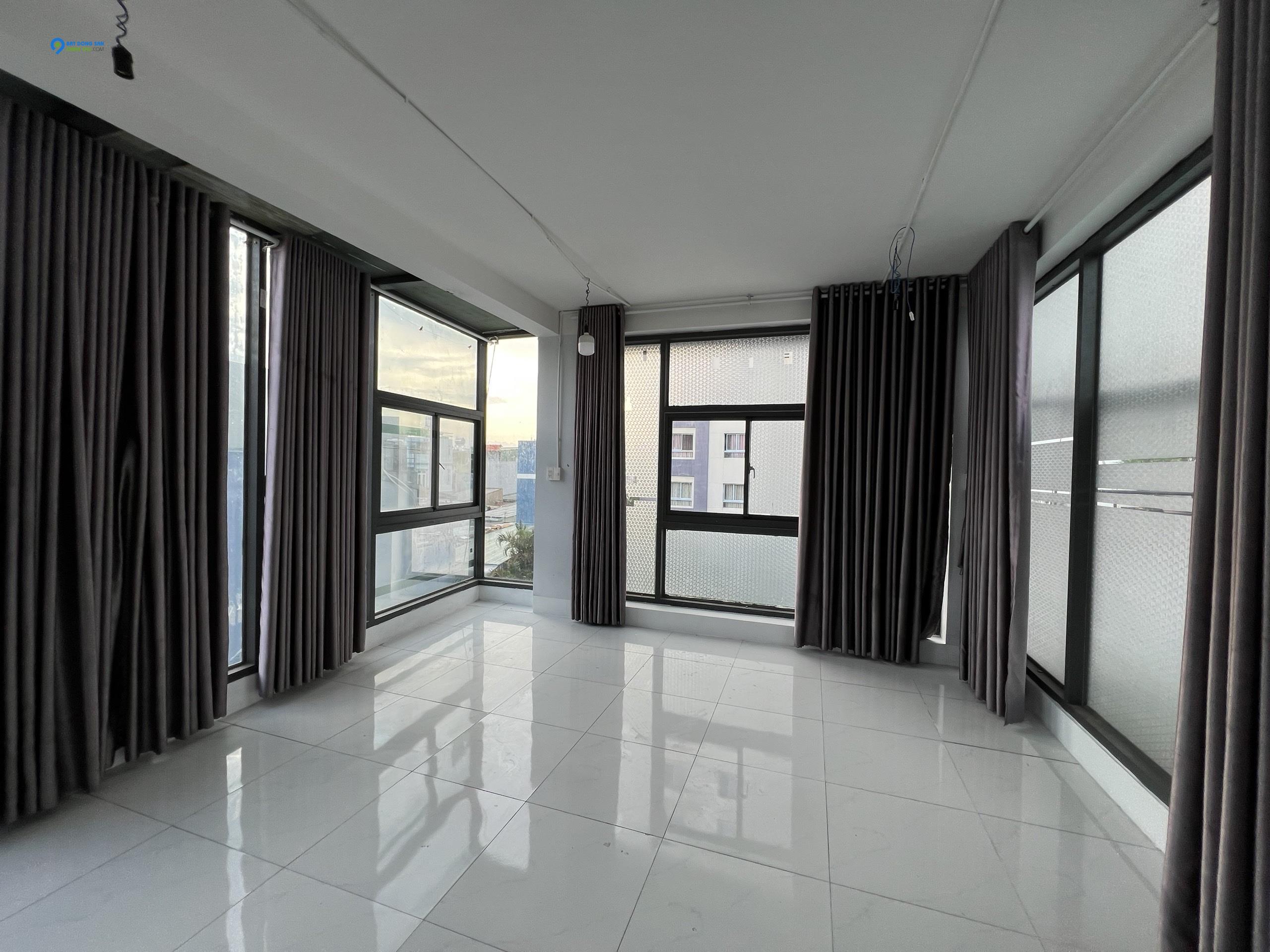 Cho thuê nhà 5 tầng, 3 mặt thoáng  - khu an ninh lịch sự  - hẻm cụt  đối diện UBND Quận Tân Phú.