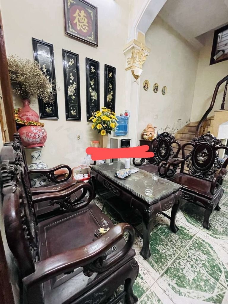 Cho thuê nhà đường Nguyễn Trãi, Ngã Tư Sở, 4 tầng, full đồ, giá 9tr