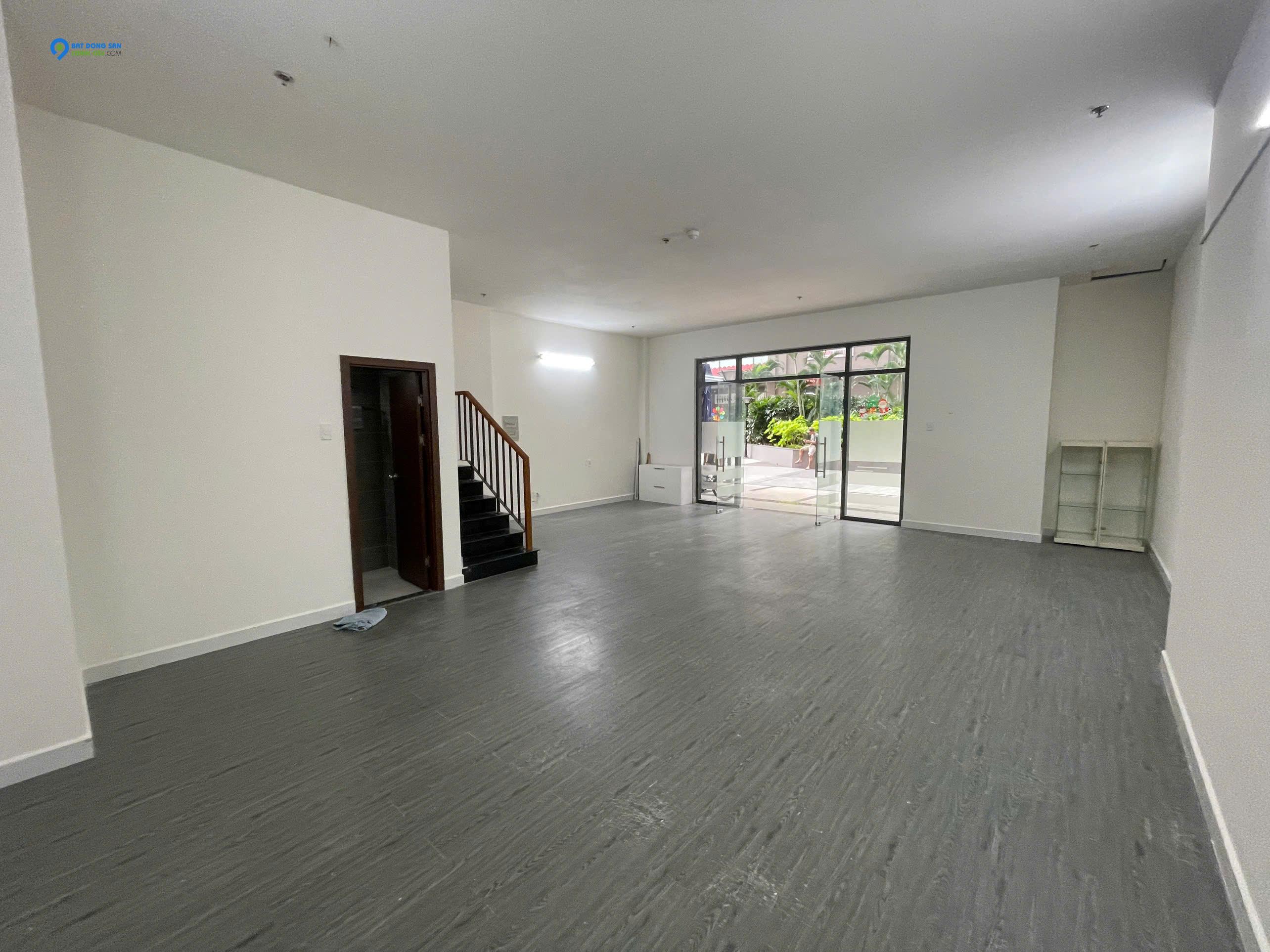 Cho thuê shophouse 151m2 , trệt , lầu , 3wc , 3pn . 15tr Ngay 2225 Phạm Thế Hiển , Q.8