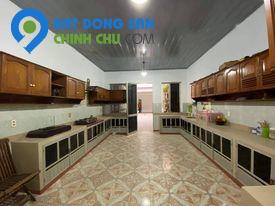 Cho thuê toà nhà măt tiền kinh doanh văn phòng giá rẻ - Hùng Vương 225m2 đất x 4 tầng 0373732368