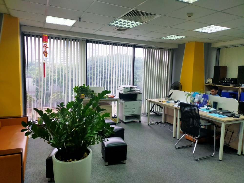 Cho thuê văn phòng sẵn Nội thất xịn xò 80m2, 155m2, 400m2 Hong Kong Tower chỉ 335.000 VNĐ/m2