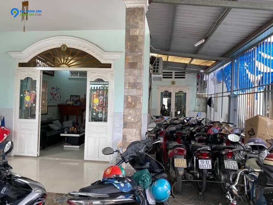 ĐỐI DIỆN CỔNG KHU CHẾ XUẤT LINH TRUNG 2 - BA BƯỚC RA MẶT TIỀN - XE BEN NGỦ TRONG NHÀ - NGANG 7M - XÂY NHÀ TRỌ, CĂN HỘ DỊCH VỤ VÔ ĐỐI