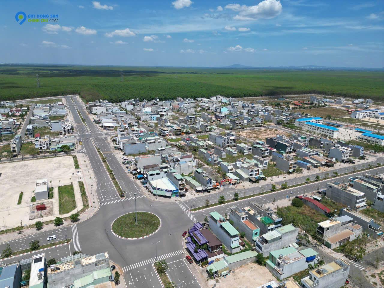 Đất Sân Bay