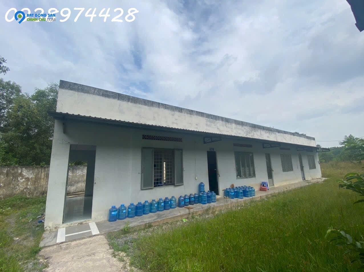 Đất lên full SKC mà giá chỉ 3tr / m2. Vị trí lại thuộc Phường Phước Tân - Thành phố Biên Hoà. 0938974228
