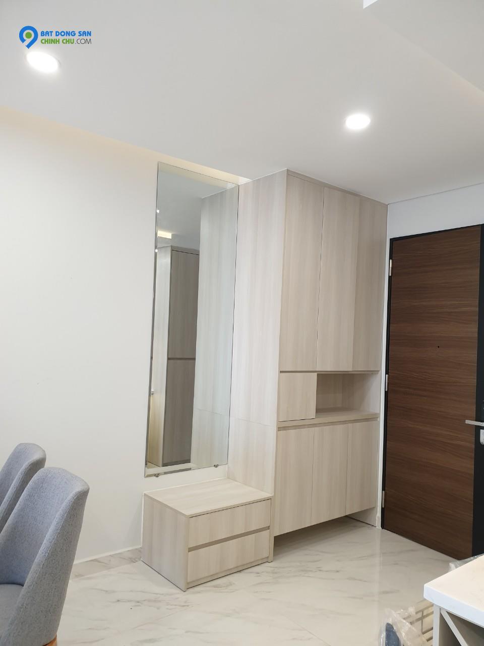 Định cư bán nhanh căn hộ Midtown 2PN, 90m2 nhà đẹp giá tốt LH Em Cẩm