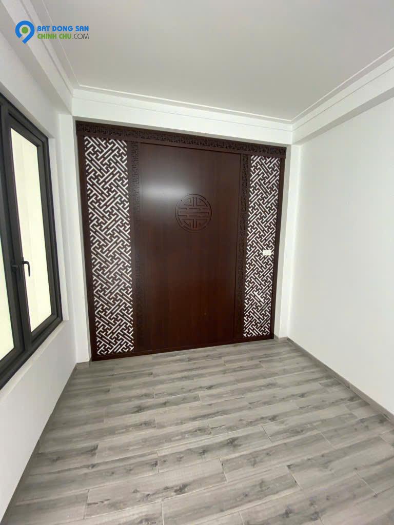 Đỉnh nóc kịch trần - Phố Trạm - 1 nhà ra mặt phố - dân xây - 32m2 - 5 tầng - 7.9 tỷ