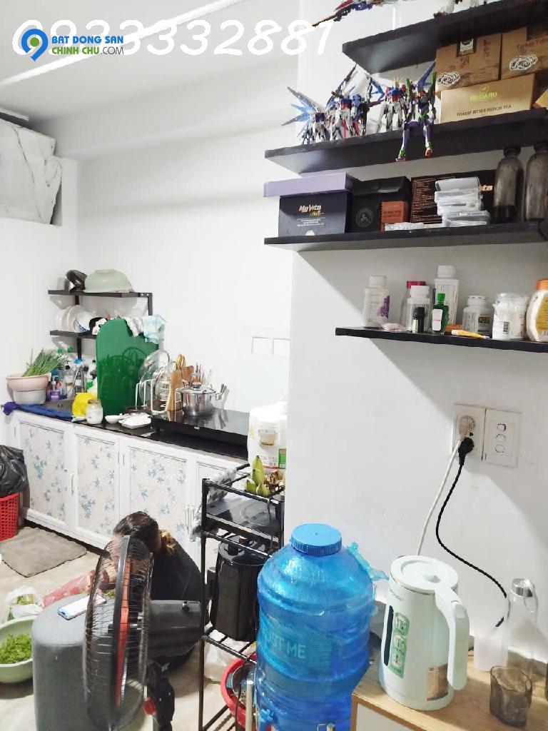 Dưới 5,8 tỷ nhà MT 2  Lầu + ST gần Lạc Long Quân, đang cho thuê 14tr/tháng
