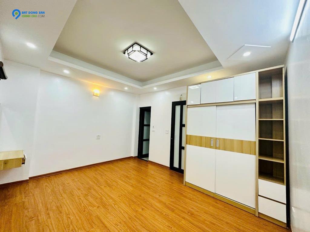 GIÁ RẺ, GIẢM SÂU, SIÊU HOT Bán nhà Vạn Phúc 30m2, 4 tầng giá 4.9 tỷ