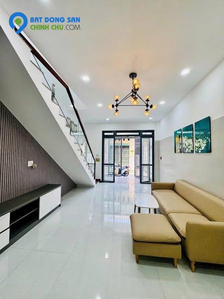 Gần chợ Vườn Lài ngã tư ga hẻm ô tô nhà ngon vào ở ngay nhìn là thích