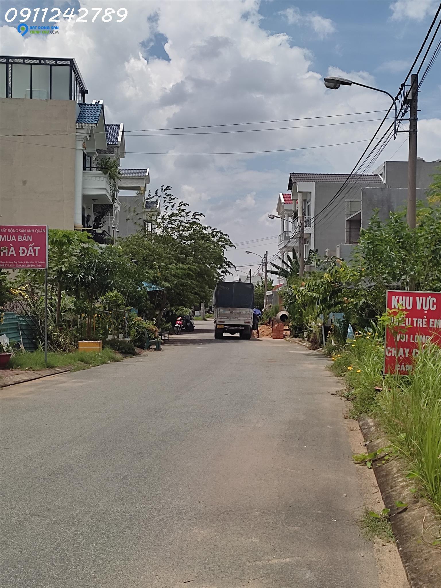 HOA KHÔI SAMSUNG VILLAGE - CHỦ BÁN GẤP, LÔ ĐẤT ĐẸP MẶT TIỀN, NGANG HƠN 7M, DIỆN TÍCH 84M2 TRỤC ĐƯỜNG CHÍNH, RẺ SỐ 1 PHÚ HỮU, QUẬN 9