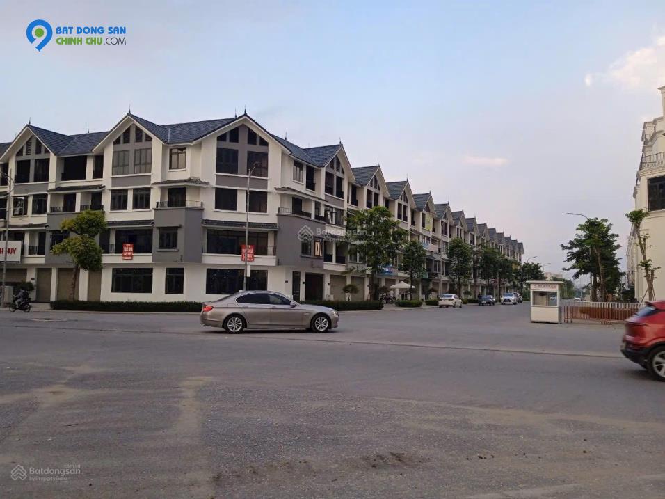 KĐT Hinode - Park: Đất 75m2 phân lô, vỉa hè + đường 2 ôtô tránh - sát QL32