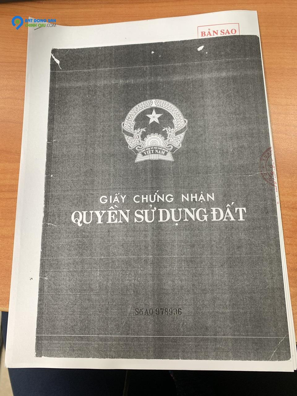 Lô đất mặt đường liên xã rông 10m, Đối diện Trạm Y tế, ngay cạnh Uỷ Ban trường học các cấp.