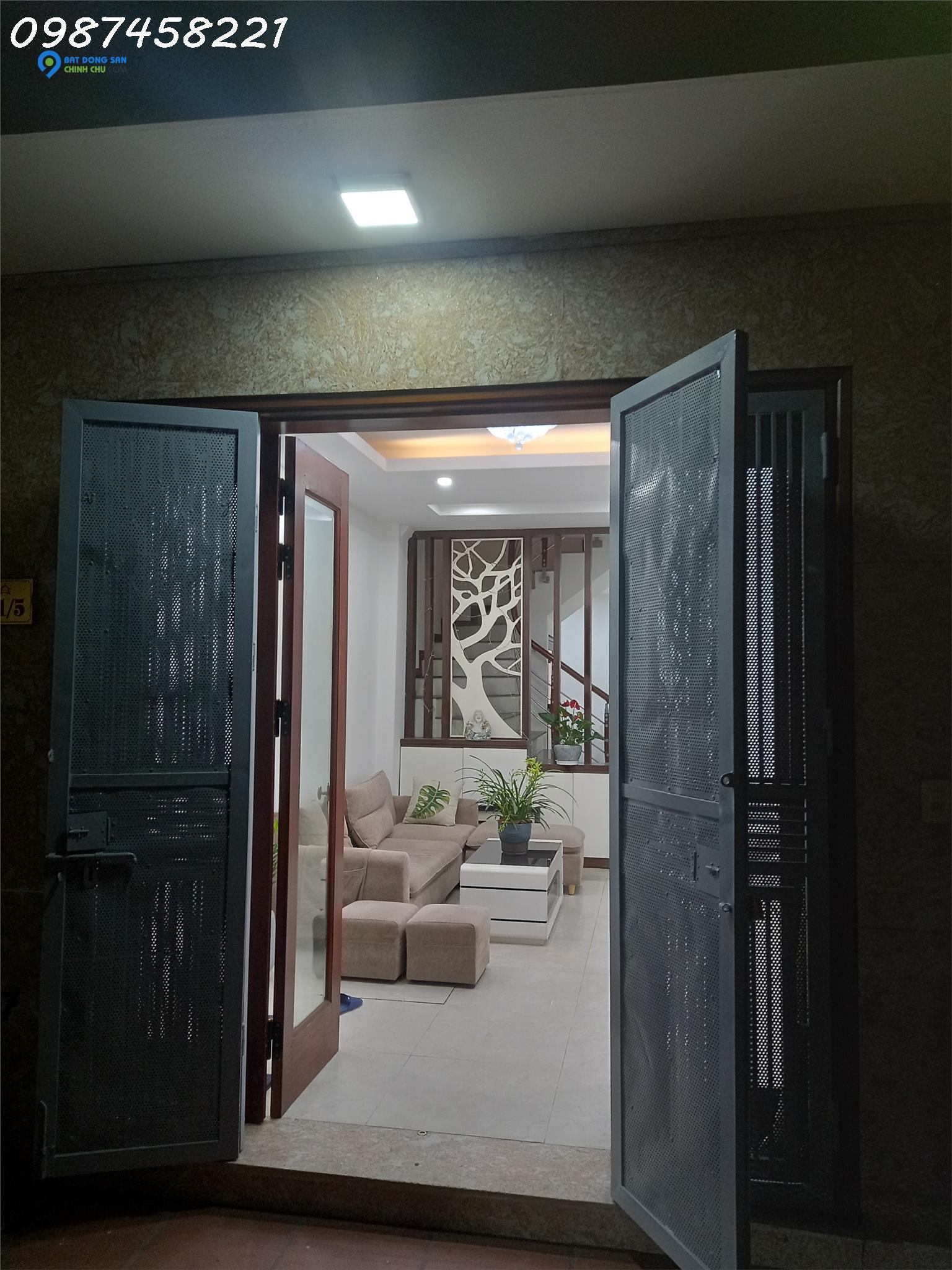 Mua nhà đón Tết Giáp Thìn: 2 căn Ngọc Thụy -gần hồ -ngõ ôtô -tiện ích vượt trội -full nội thất 5 tỷ