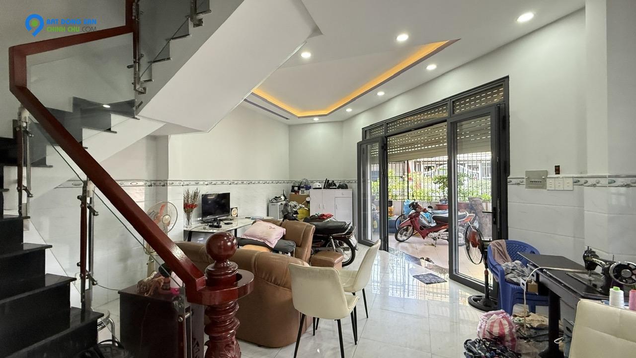 NGAY LÊ VĂN QUỚI DT: 92M2 (7 x 13,5)m HXT 6M THÔNG - 4 TẦNG - 4PN - 5WC - CHỈ NHỈNH 8 TỶ.