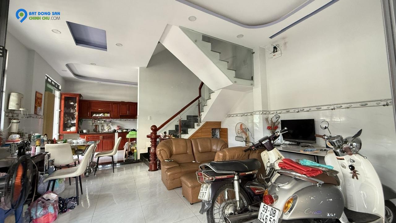 NGAY LÊ VĂN QUỚI DT: 92M2 (7 x 13,5)m HXT 6M THÔNG - 4 TẦNG - 4PN - 5WC - CHỈ NHỈNH 8 TỶ.