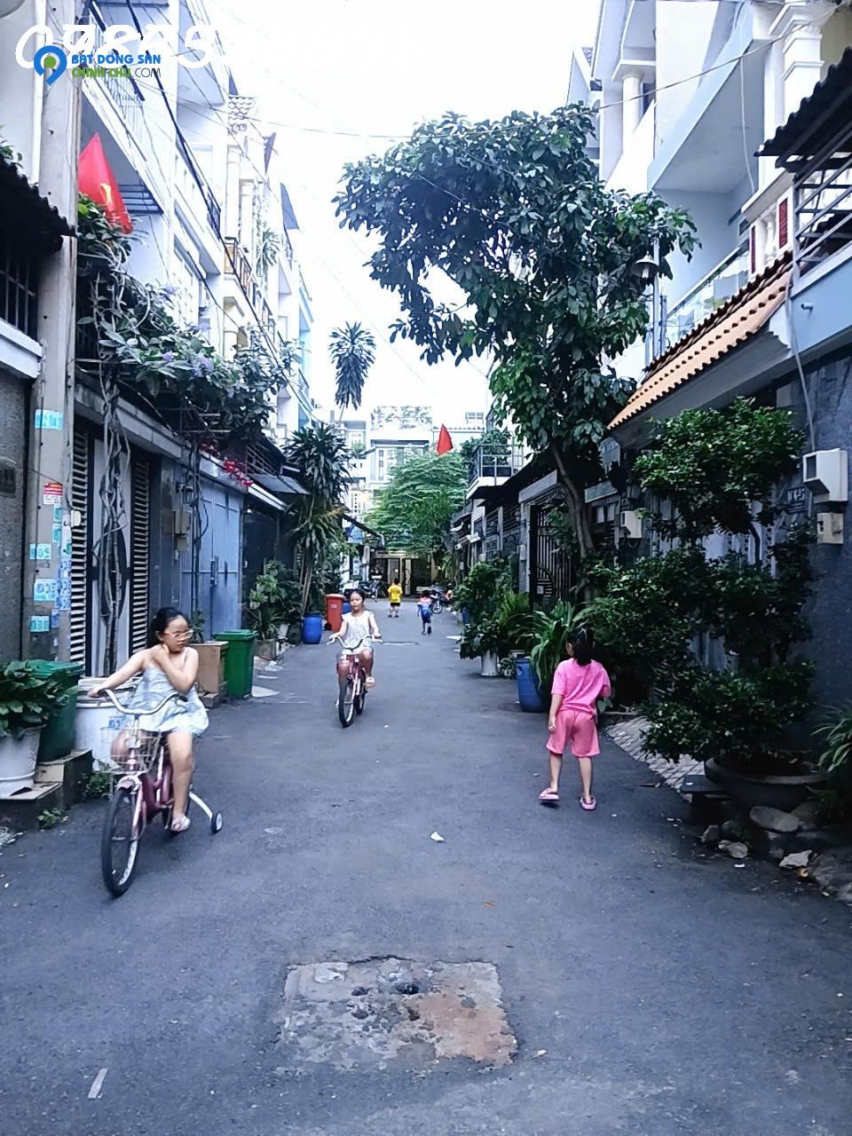 NHÀ 4 TẦNG NGAY CAO ĐẲNG CÔNG THƯƠNG – PHƯỚC LONG B, TP. THỦ ĐỨC – NHỈNH 6 TỶ