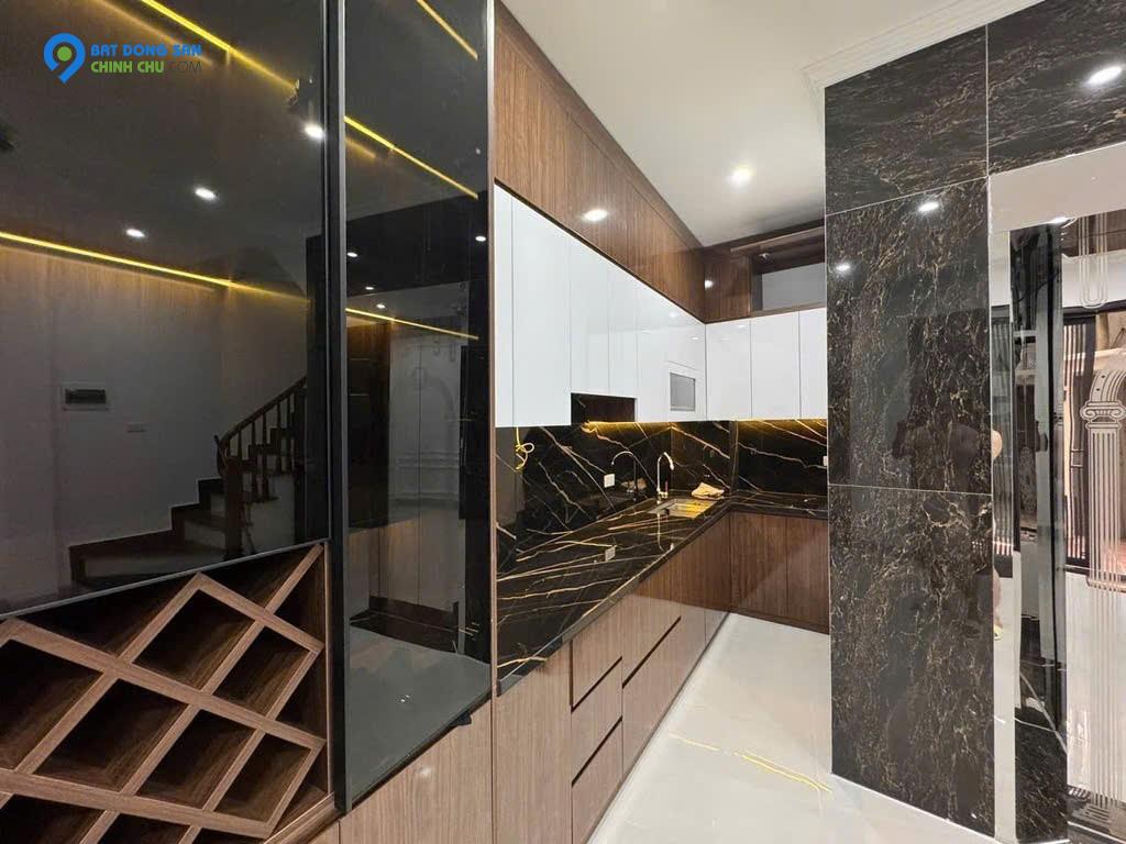 NHÀ 6 TẦNG – NGÕ 69 PHẠM VĂN ĐỒNG – THANG MÁY – FULL NỘI THẤT