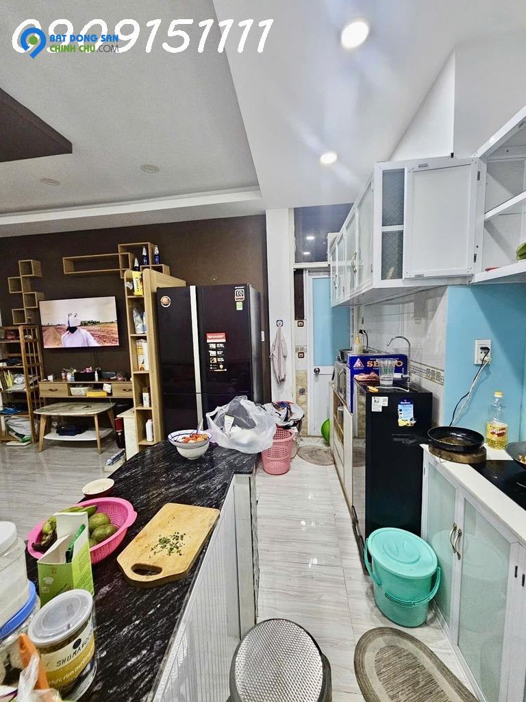 NHÀ ĐẸP 4 TẦNG- HẺM XE HƠI- GẦN HUỲNH TẤN PHÁT- QUẬN 7- 80M2- CHỈ NHỈNH 6 TỶ