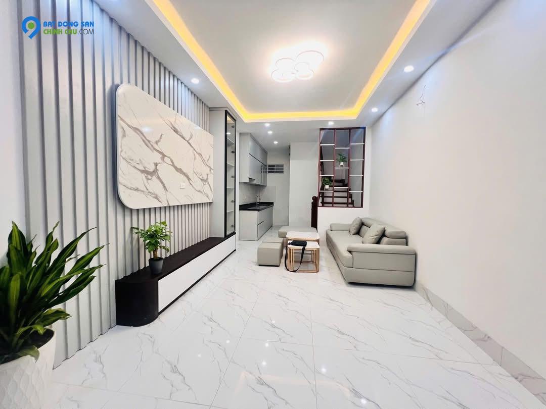 NHÀ ĐẸP Ở LUÔN TRẦN QUỐC VƯỢNG  - THOÁNG TRƯỚC SAU - NGÕ 3 GÁC PHÓNG - GẦN PHỐ - NỘI THẤT XỊN - TẶNG FULL NỘI THẤT.