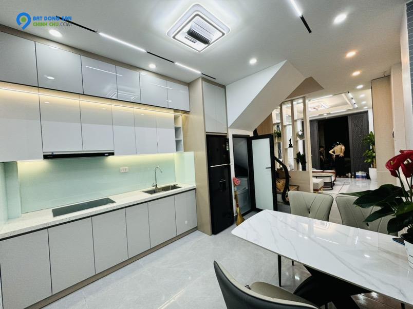 NHÀ ĐẸP THANH XUÂN - 35M2 - 7.7 TỶ - Ô TÔ VÀI CHỤC BƯỚC - GẦN HỒ THOÁNG MÁT - FULL NỘI THẤT
