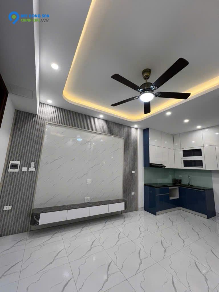 NHÀ MỚI SẴN Ở NGAY- THOÁNG SÁNG - KHU VỰC PHÁT TRIỂN- 30m RA Ô TÔ TRÁNH