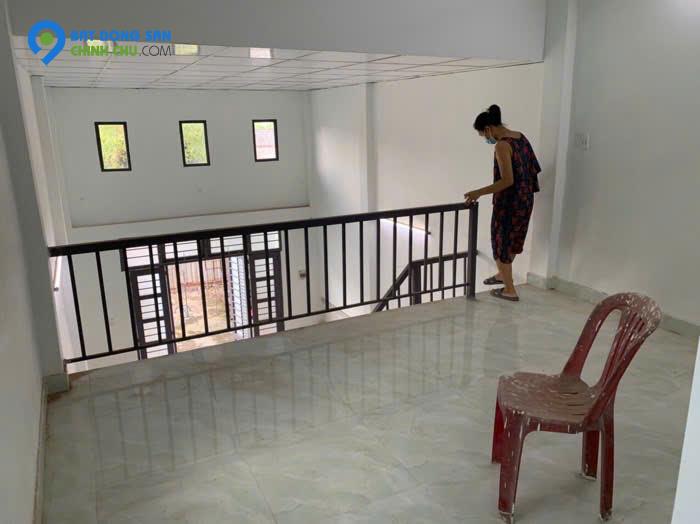 NHỈNH 3 TỶ CÓ NHÀ 54M2 MỚI ĐẸP Ở NGAY 1 TRỆT 1 LỬNG 2 PHÒNG NGỦ -  HẺM BA GÁC ĐUA GẦN HẺM ÔTÔ