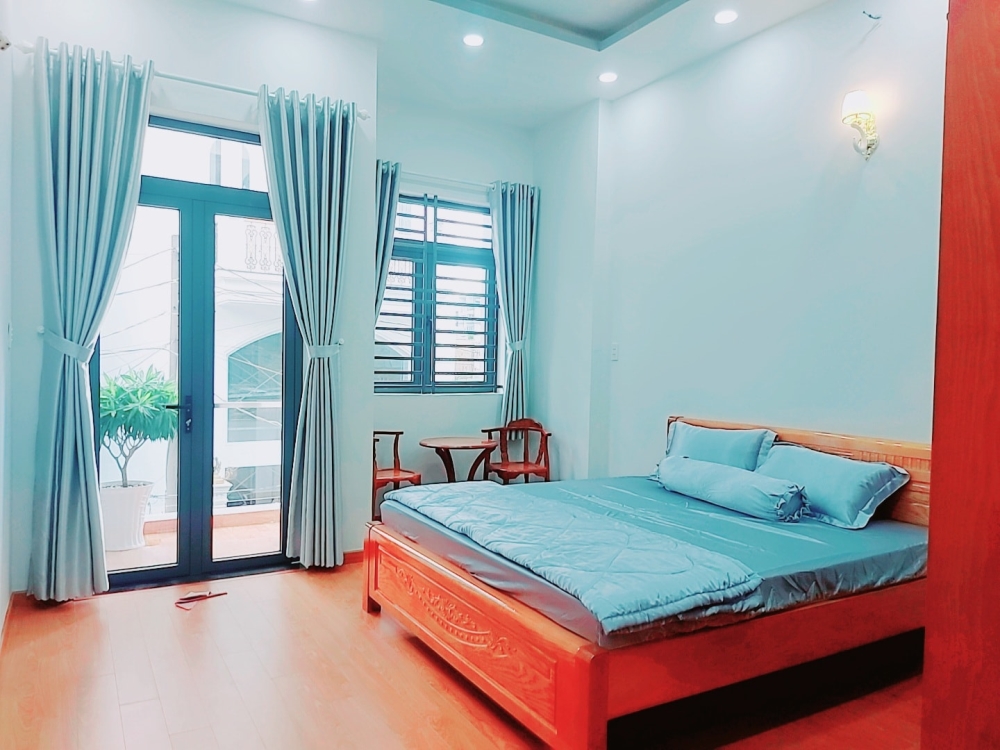 Nhà Đẹp 4 tầng Quận Tân Bình,248M2,Hẻm Ôtô 5m VàoNhà,tặng Full Nội Thất,Ngang 4m,Nhỉnh8 tỷ.