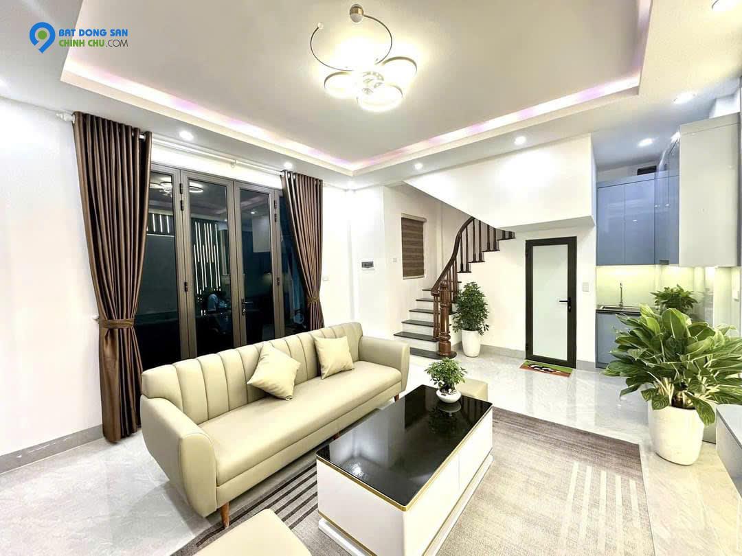 Nhà Đẹp Ngõ Ô Tô Thông, Ngọc Thuỵ, DT 38M², 5 Tầng, 5.x Tỷ