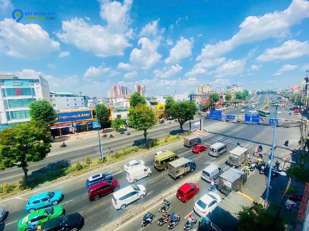 Nhà MTKD Trường Chinh, Q12: 4x14, 4 Tầng, 5PN, Kinh Doanh Sầm Uất - Nhỉnh 13 tỷ