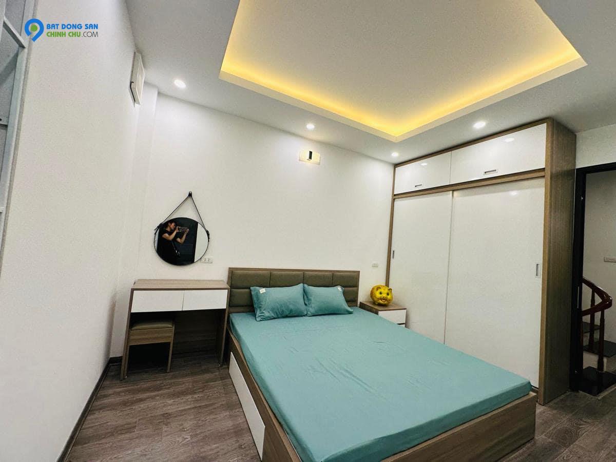 Nhà Vip phố Tân Mai, ô tô vào nhà, lô góc, sổ vuông đẹp, 40m2*5T