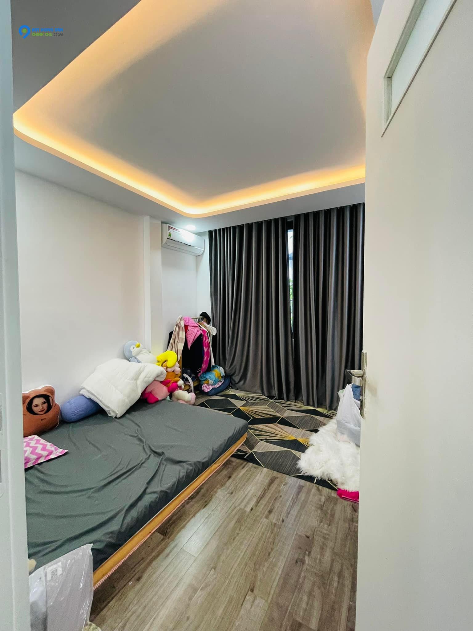 Nhà nào rẻ hơn, Nhà 3 tầng, mt nhựa Thân Nhân Trung, DTSD 60m. 5ty