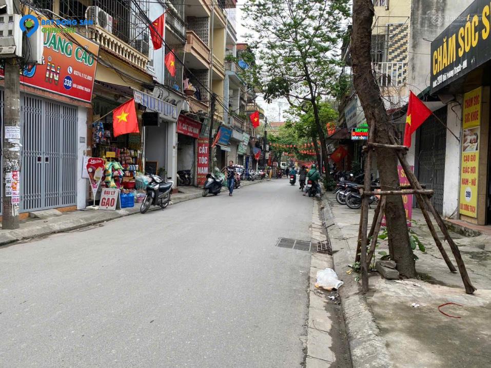 Nhà phố Bùi Xương Trạch, đường rộng, kinh doanh tốt, DT 83m2, Giá sốc nhỉnh 18 tỷ