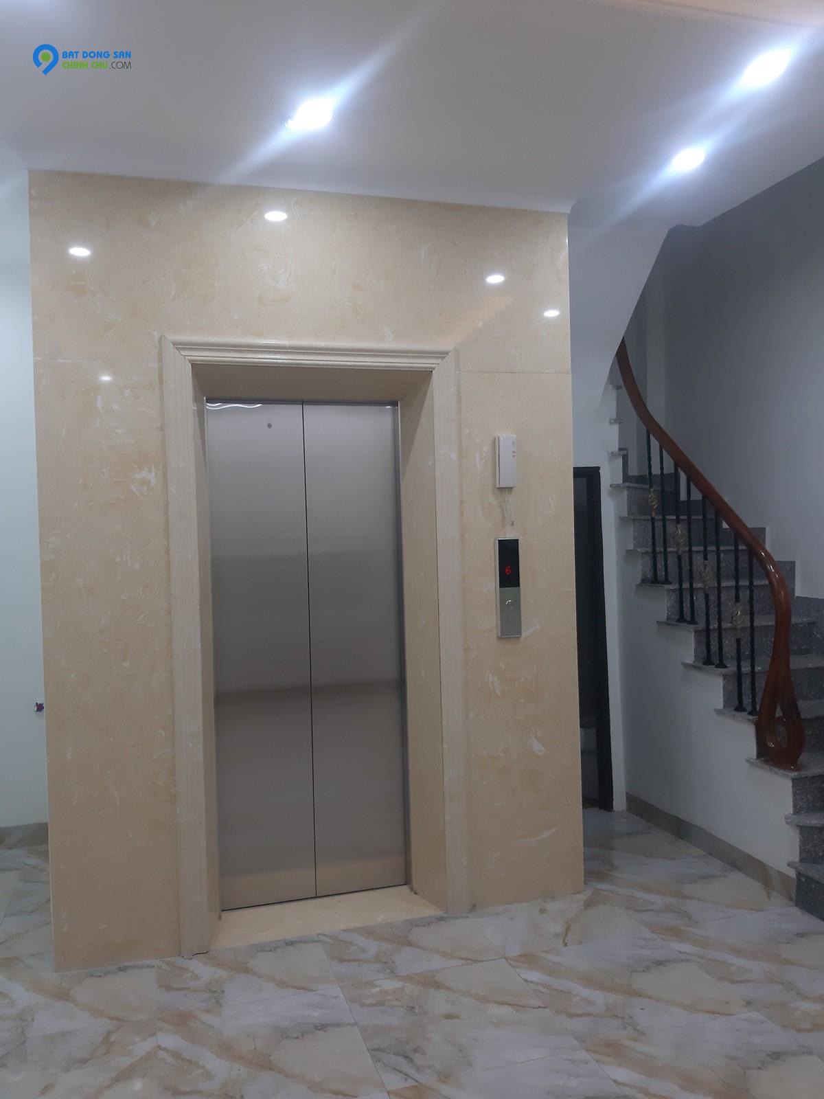 Nhà phố Ngọc Khánh, 46m2, 6 tầng, mặt tiền 6,5m, 6.9 tỷ.