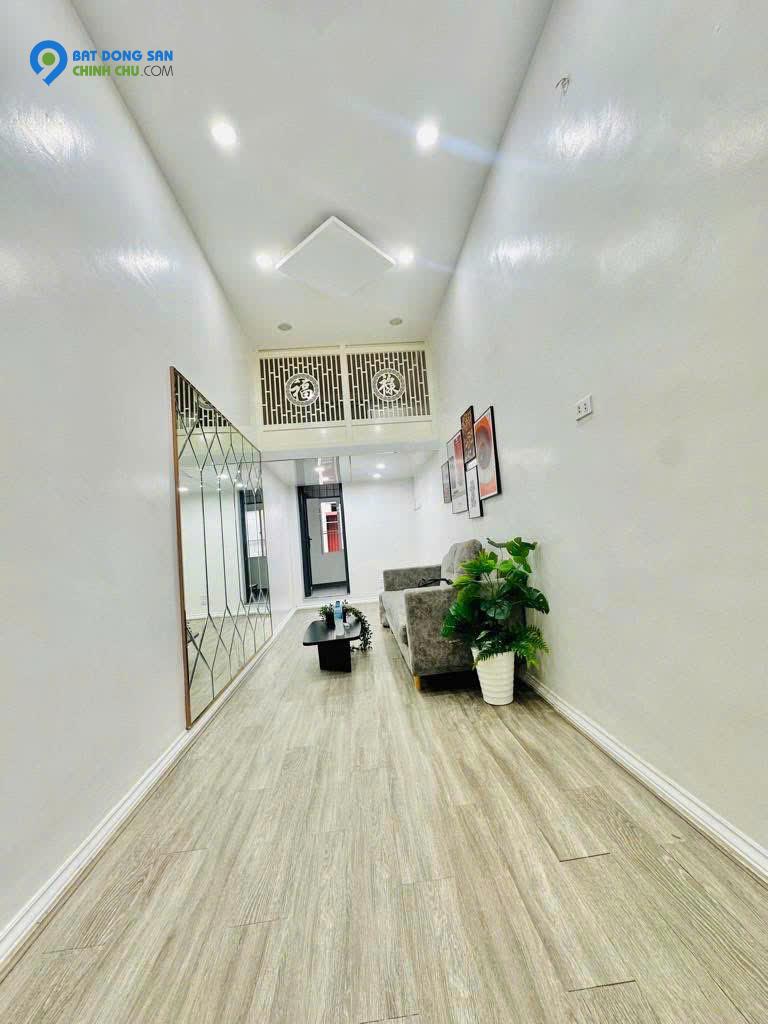 Nhỉnh 2 Tỷ - Minh Khai - Hai Bà Trưng