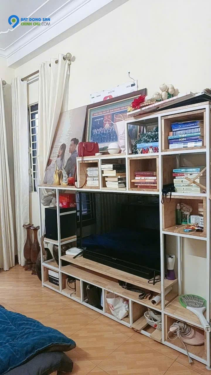 Ô TÔ ĐỖ CỬA - 3 MẶT THOÁNG - CỰC GẦN NGOẠI GIAO ĐOÀN.