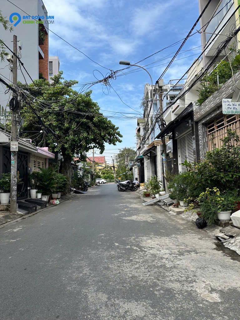 QUẬN 7 - PHƯỜNG TÂN KIỂNG. 240m2 - 7 PHÒNG - DÒNG TIỀN KHỦNG - NHỈNH 10T