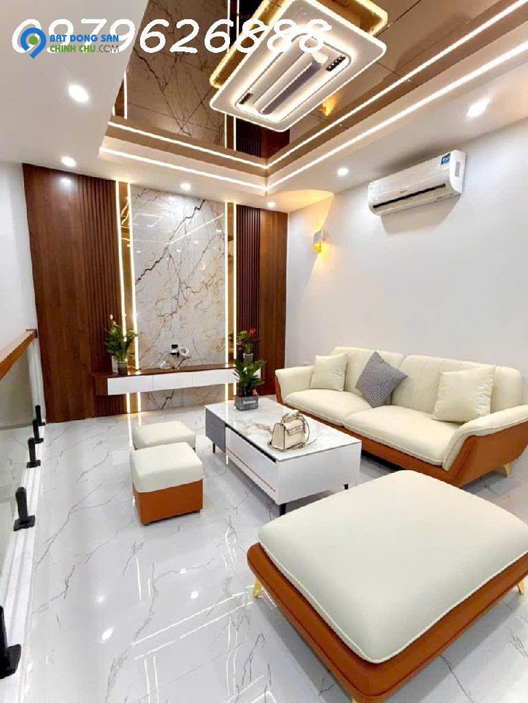 SIÊU HOT HIT HÀNG HIẾM BAY TRONG NGÀY - TRUNG TÂM THANH XUÂN - NGÕ VIP. 41x6 tầng.