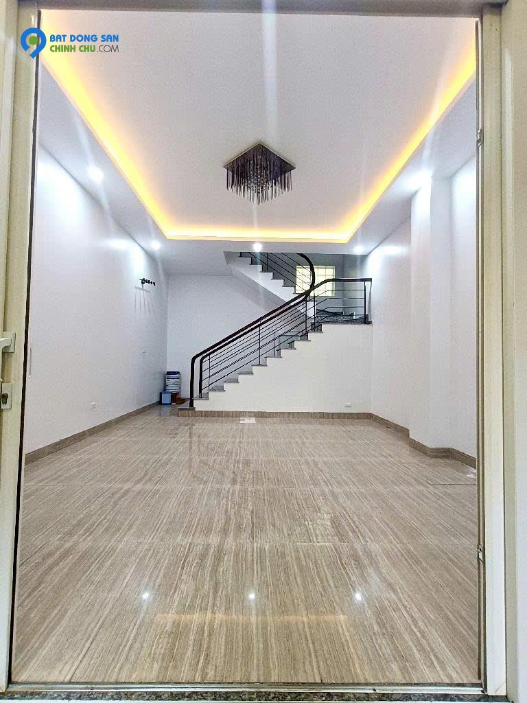 SIÊU PHẨM LẠC LONG QUÂN MỚI CỰC ĐẸP, 2 THOÁNG, DÂN XÂY Ô TÔ GẦN, BÃI XE NGAY NHÀ CHỈ 9.2 TỶ