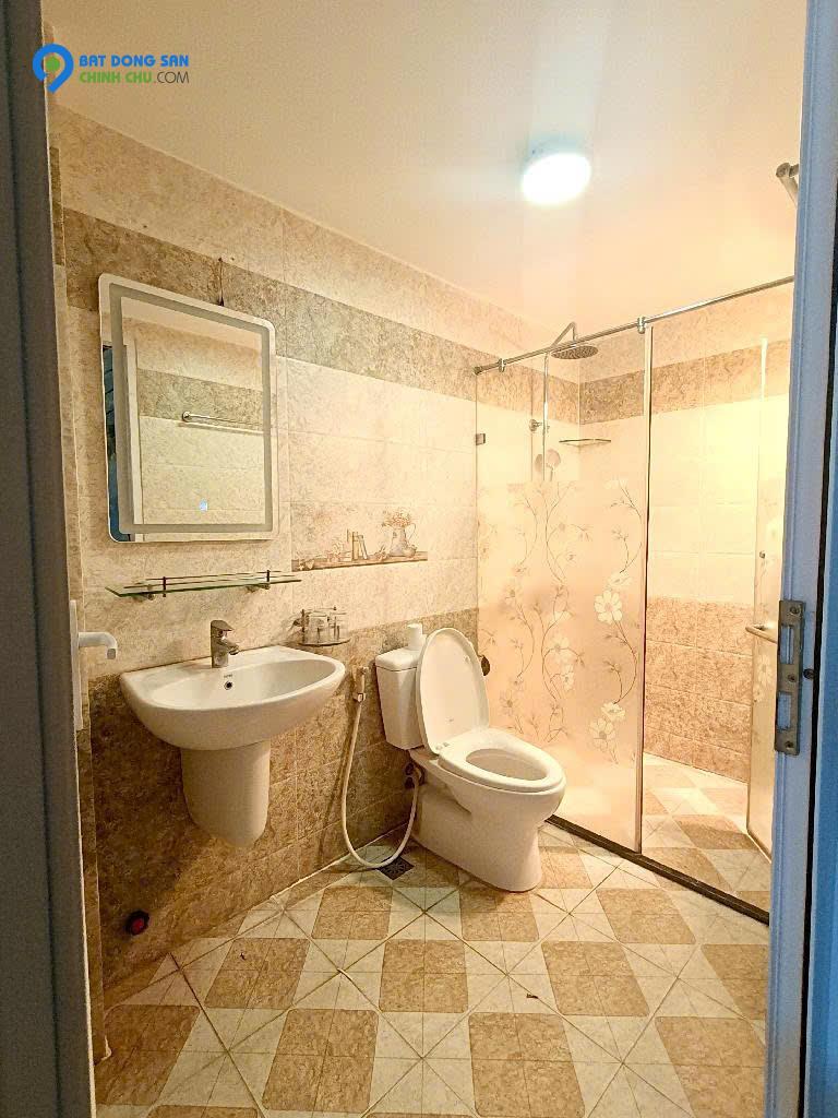 SIÊU PHẨM LẠC LONG QUÂN MỚI CỰC ĐẸP, 2 THOÁNG, DÂN XÂY Ô TÔ GẦN, BÃI XE NGAY NHÀ CHỈ 9.2 TỶ