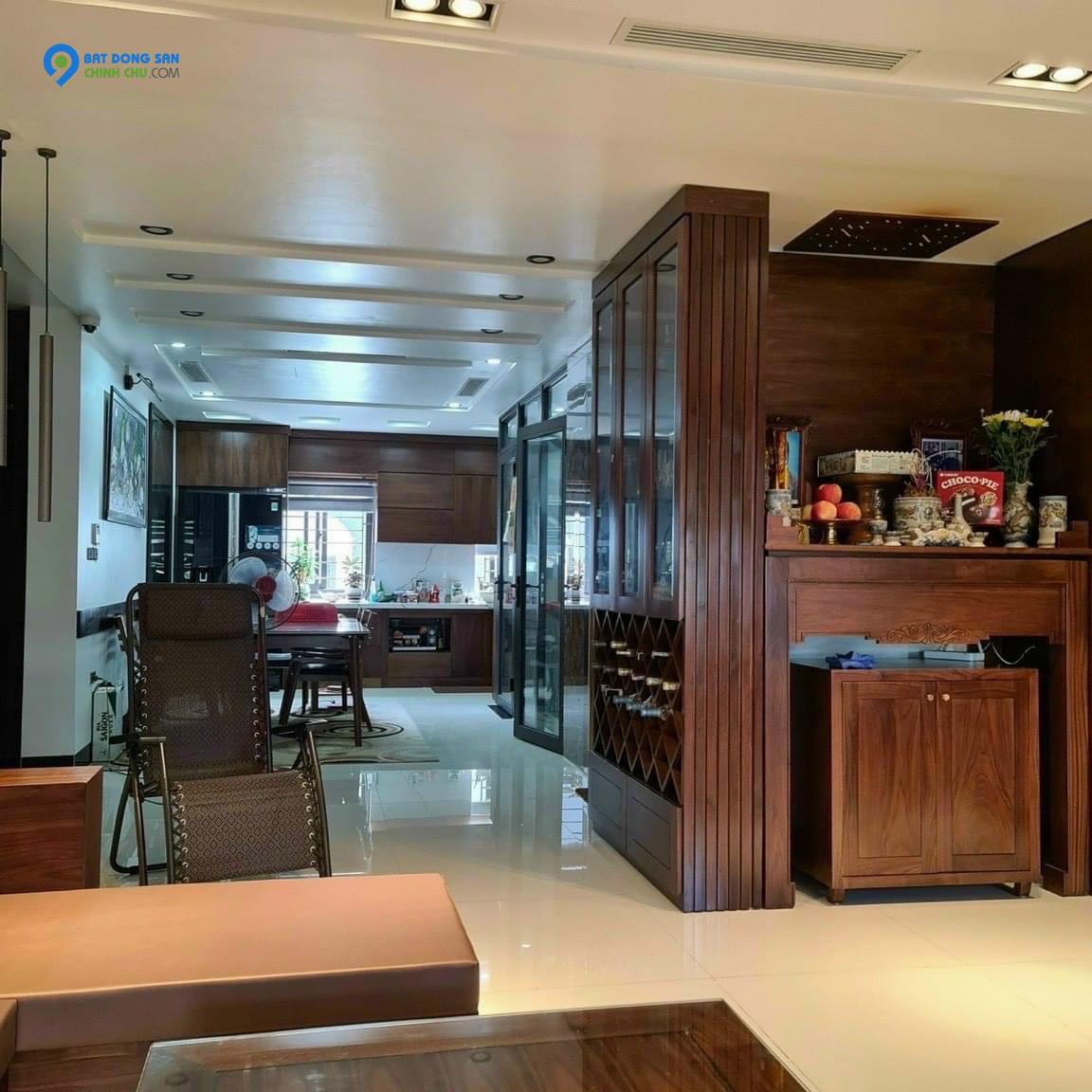 Siêu chất lượng - Bán gấp nhà Văn Khê, ngã tư kinh doanh, 90m2, giá 19,2 tỷ